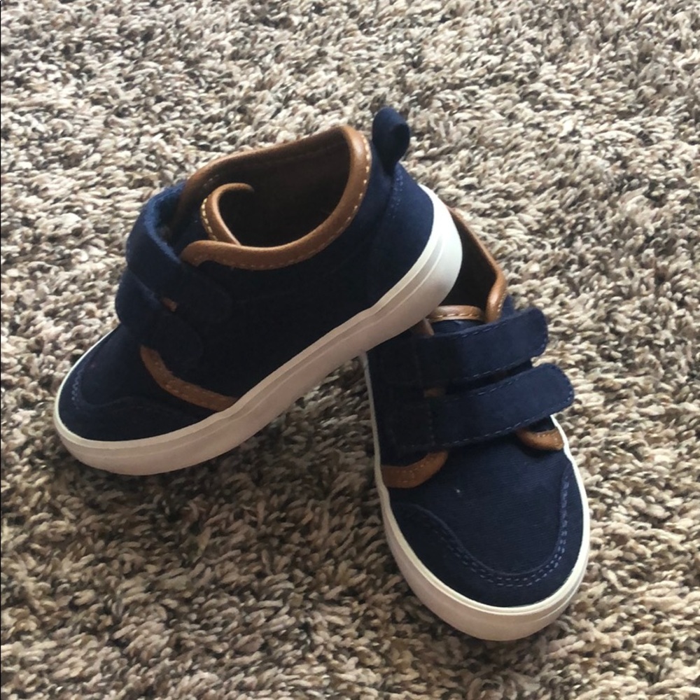5/$25 Blue/Tan Toddler Shoes